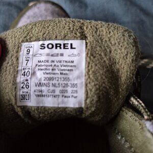 Sorel Water Proof Boots Size 9 Green